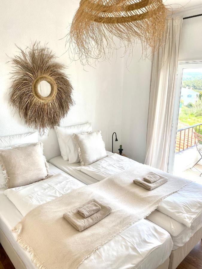 Ocean House - Ribeira D'Ilhas Ericeira Hostel Εξωτερικό φωτογραφία